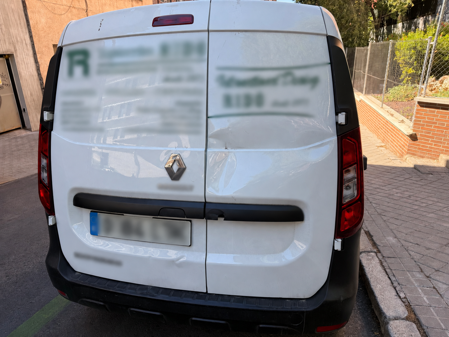 Furgoneta antes de la reparación